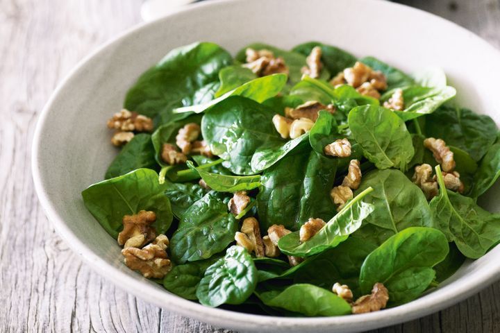 Recipe: Super Simple Spinach Salad