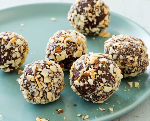 Recipe: Chocolate Almond Truffles