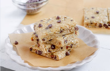 Recipe: No Cook Chocolate Chip Granola Bars (+Protein Powder)